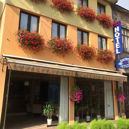 Heartland City B&B توزلا المظهر الخارجي الصورة