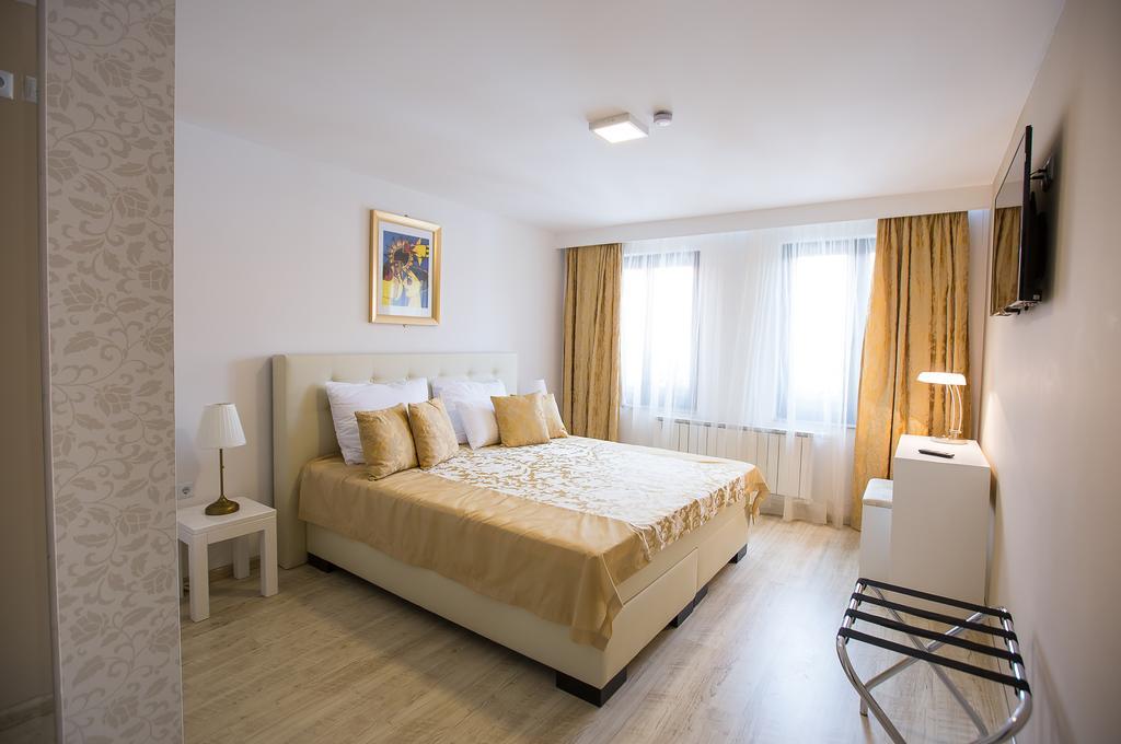 Heartland City B&B توزلا المظهر الخارجي الصورة
