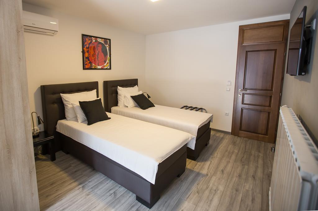 Heartland City B&B توزلا المظهر الخارجي الصورة