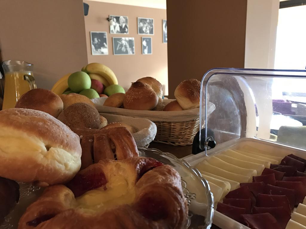 Heartland City B&B توزلا المظهر الخارجي الصورة