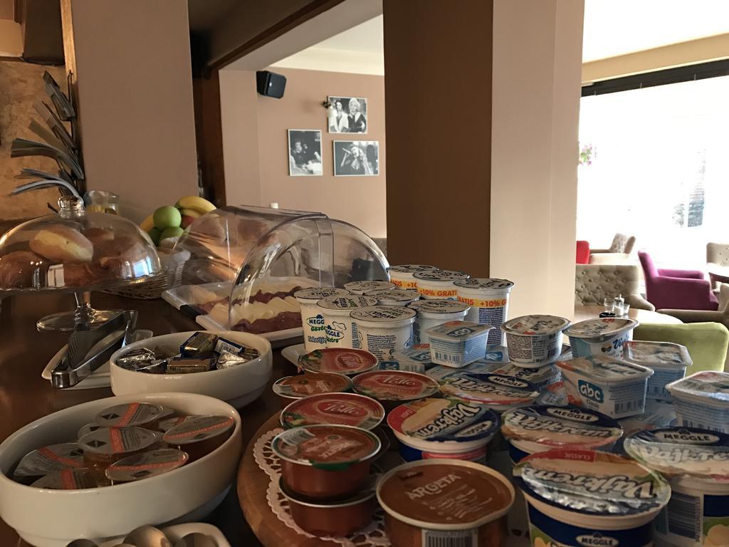 Heartland City B&B توزلا المظهر الخارجي الصورة