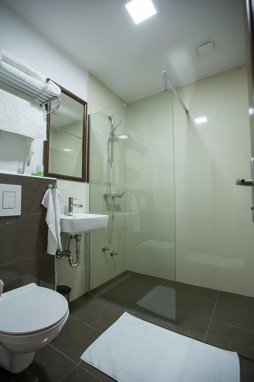 Heartland City B&B توزلا المظهر الخارجي الصورة